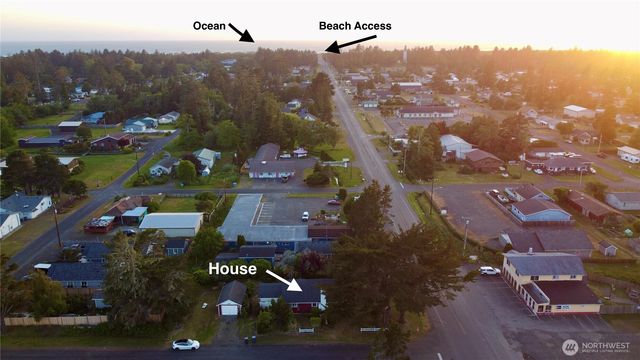 203 W Ocean Ave, Westport, WA 98595