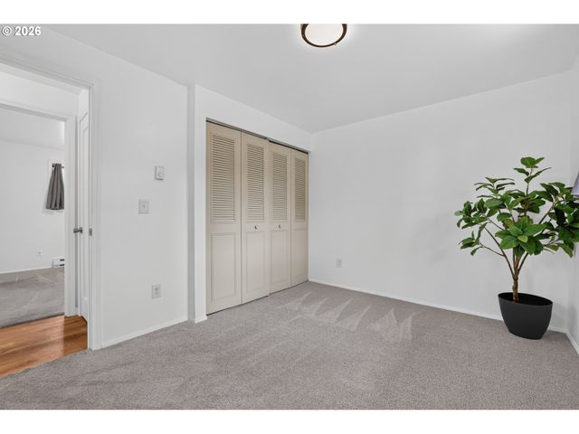 433 E 7TH St, Lafayette, OR 97127