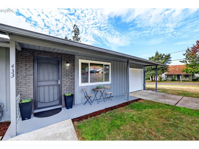 433 E 7TH St, Lafayette, OR 97127