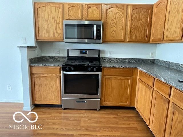 10056 Clear Creek Circle, Indianapolis, IN 46234