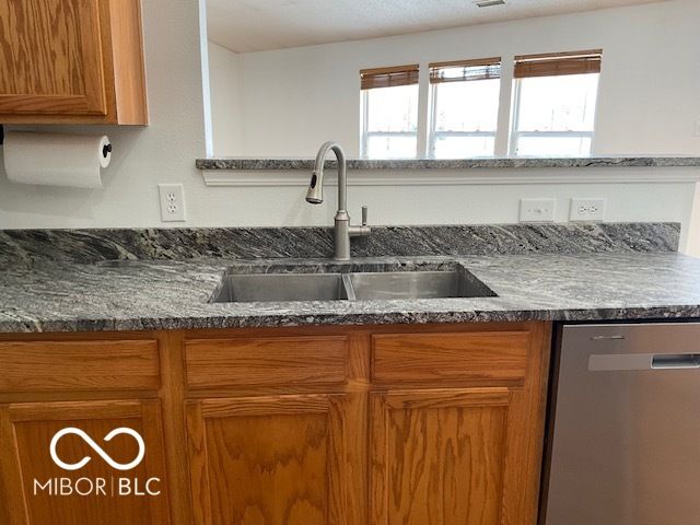 10056 Clear Creek Circle, Indianapolis, IN 46234