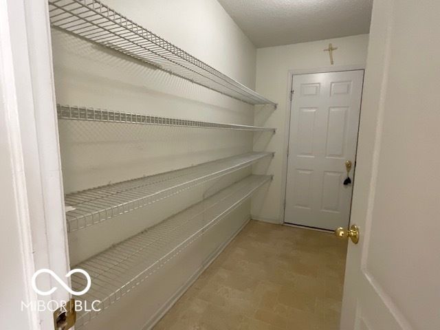 10056 Clear Creek Circle, Indianapolis, IN 46234