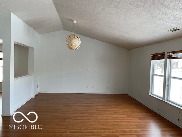 10056 Clear Creek Circle, Indianapolis, IN 46234