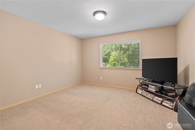 405 118th Street E, Tacoma, WA 98445