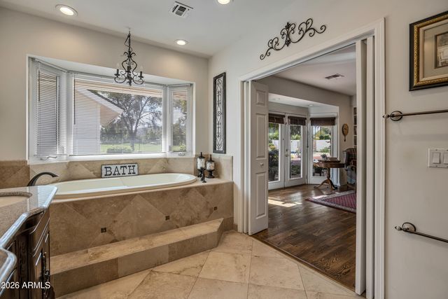 521 W WAKONDA Lane, Phoenix, AZ 85023