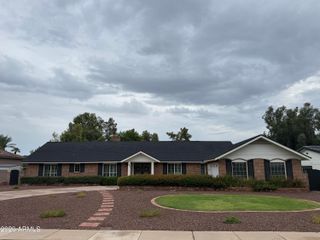 521 W WAKONDA Lane, Phoenix, AZ 85023