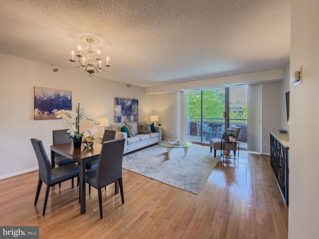 Image 1 of property listing at 5800 NICHOLSON LN #1-205, Rockville, MD 20852