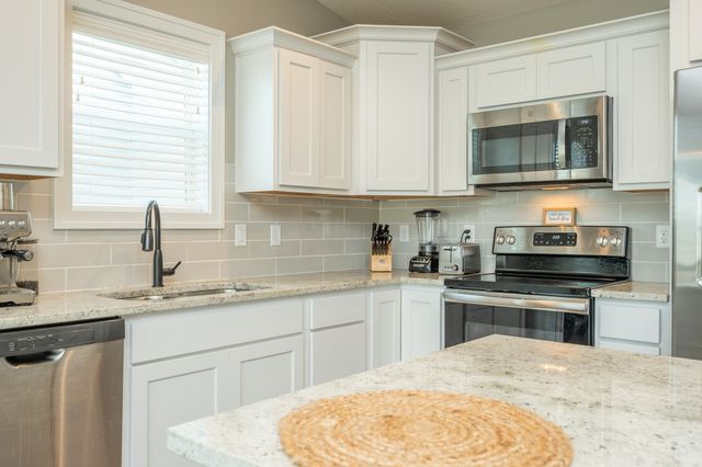 614 Alpha Street NW, Bondurant, IA 50035