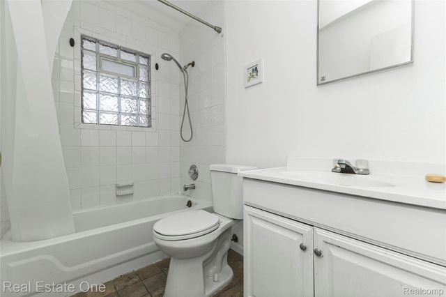 6141 Harrison Street, Garden City, MI 48135