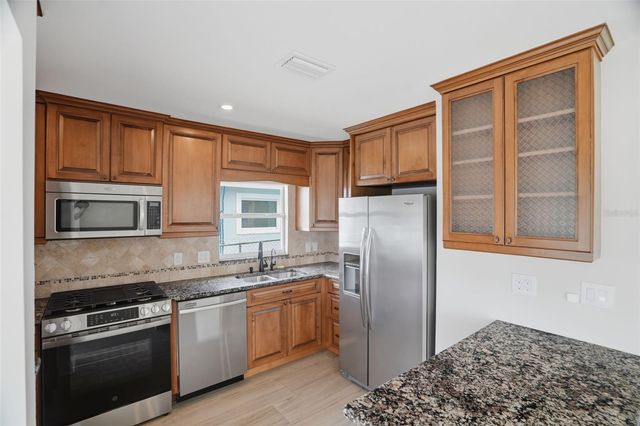 4436 FLORAMAR TERRACE, New Port Richey, FL 34652