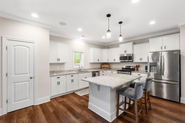 2065 Canadiangeese Drive, Sumter, SC 29153