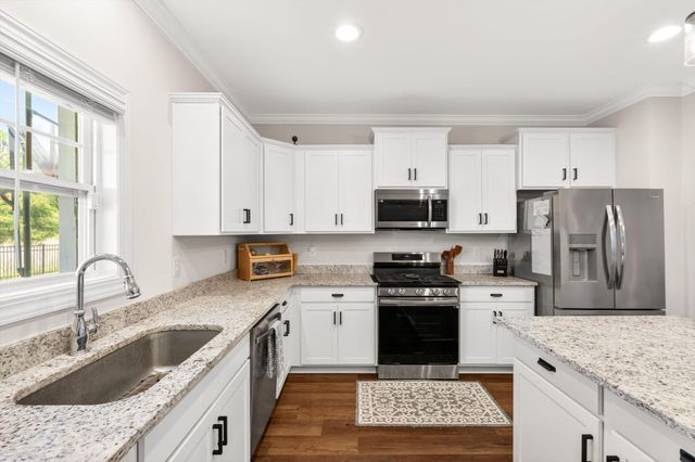 2065 Canadiangeese Drive, Sumter, SC 29153