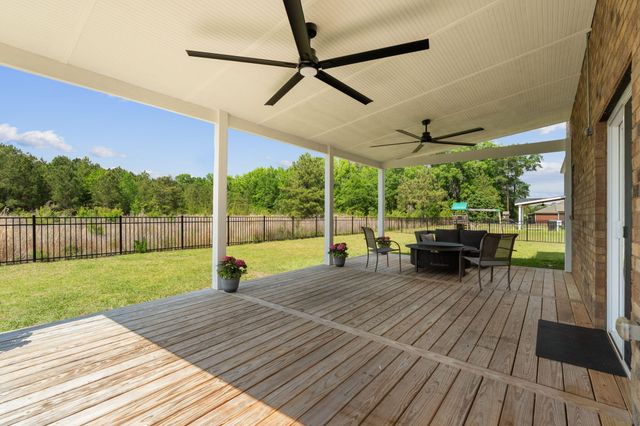2065 Canadiangeese Drive, Sumter, SC 29153