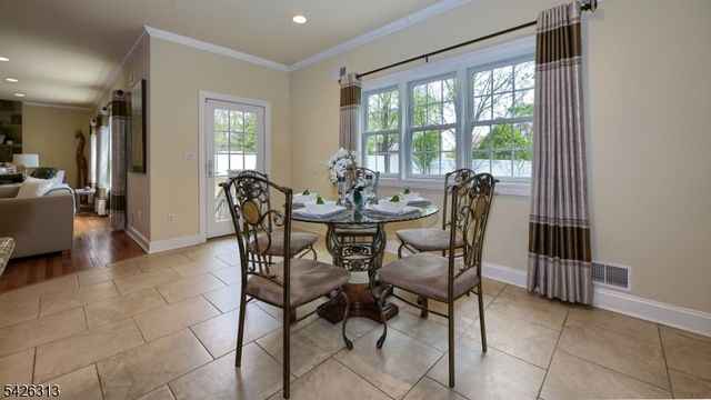 14 De Hart Ct, Wayne Twp., NJ 07470