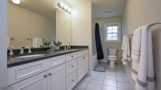 14 De Hart Ct, Wayne Twp., NJ 07470