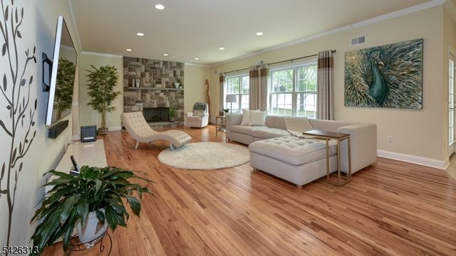 14 De Hart Ct, Wayne Twp., NJ 07470