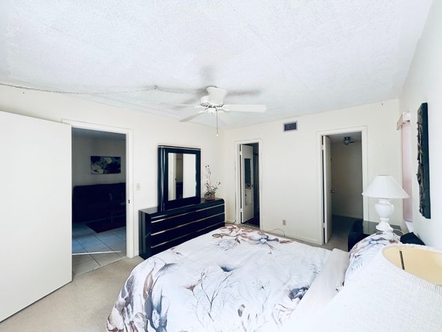 7214 Golf Colony Court 101, Lake Worth, FL 33467