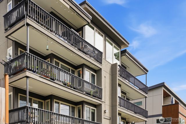 2362 Franklin Avenue E, Seattle, WA 98102