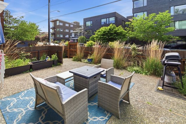 2362 Franklin Avenue E, Seattle, WA 98102