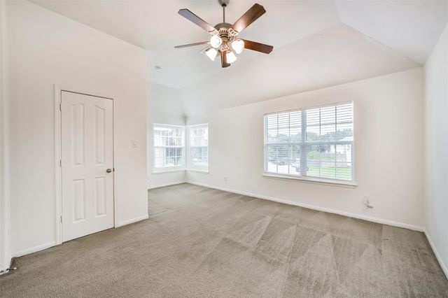 9334 Valley Tree Lane, Houston, TX 77089