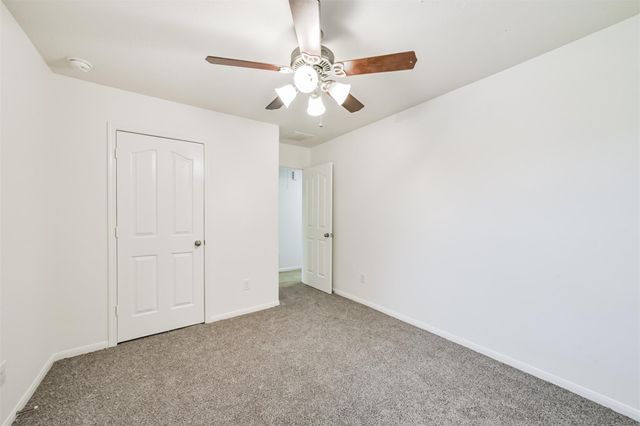 9334 Valley Tree Lane, Houston, TX 77089