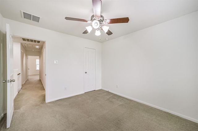 9334 Valley Tree Lane, Houston, TX 77089