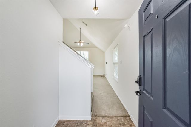 9334 Valley Tree Lane, Houston, TX 77089