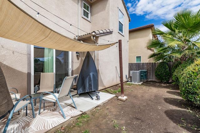 1563 Joy, Clovis, CA 93619