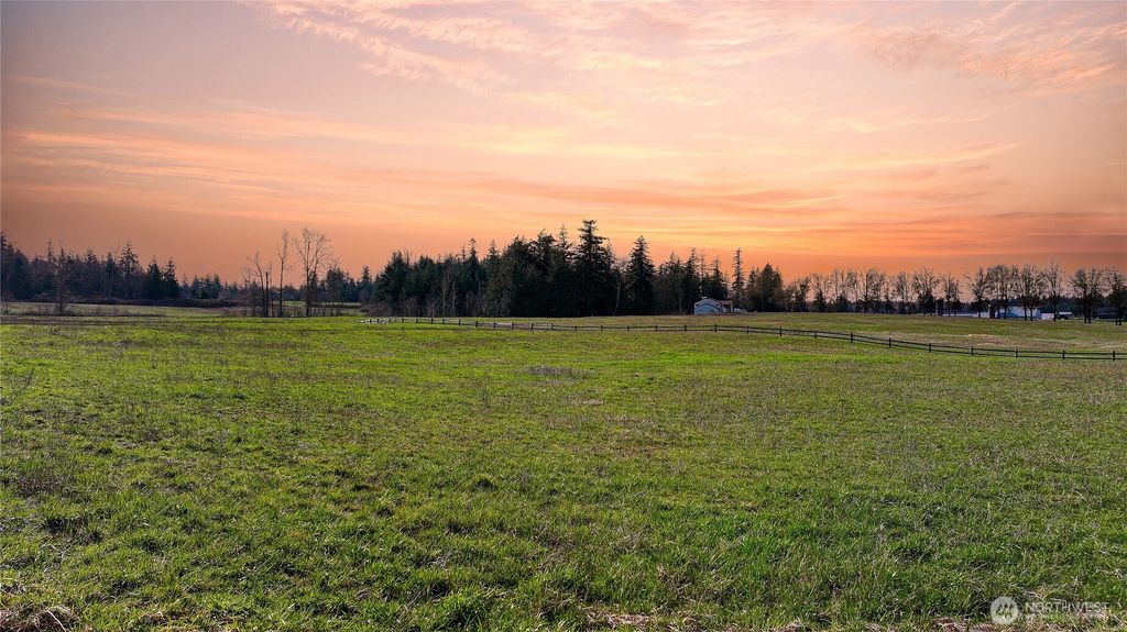 1379 Ten Mile Road, Everson, WA 98247
