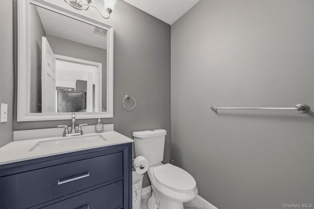 70 Peach Place, Middletown, NY 10940