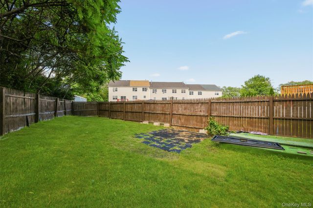 70 Peach Place, Middletown, NY 10940