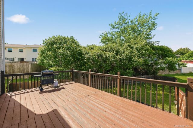 70 Peach Place, Middletown, NY 10940