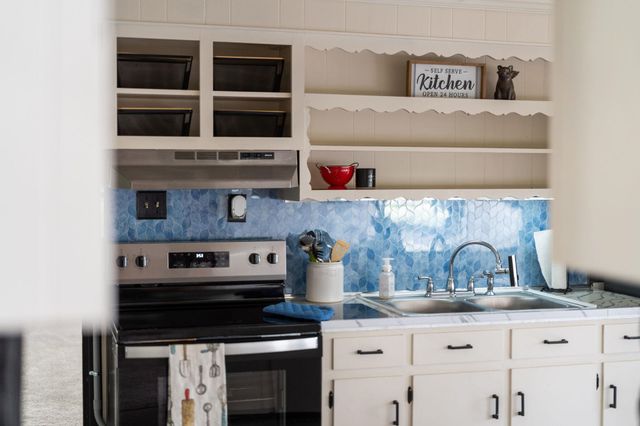 440 LAKE DR, Crimora, VA 24431