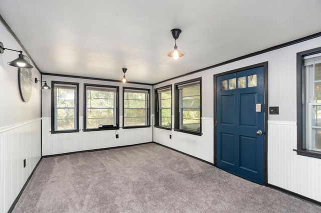 440 LAKE DR, Crimora, VA 24431