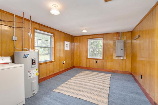 440 LAKE DR, Crimora, VA 24431