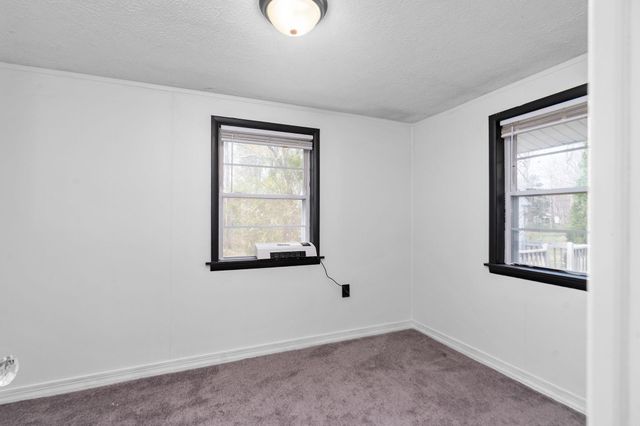 440 LAKE DR, Crimora, VA 24431