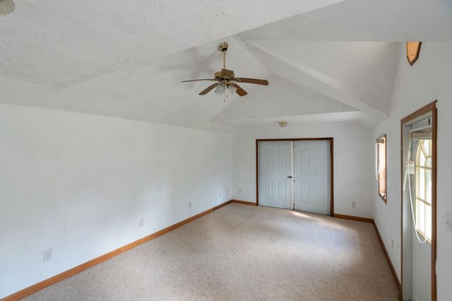 440 LAKE DR, Crimora, VA 24431