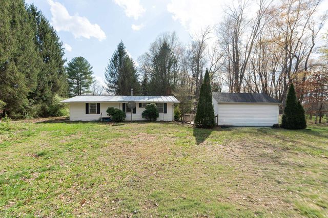 440 LAKE DR, Crimora, VA 24431