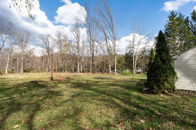 440 LAKE DR, Crimora, VA 24431