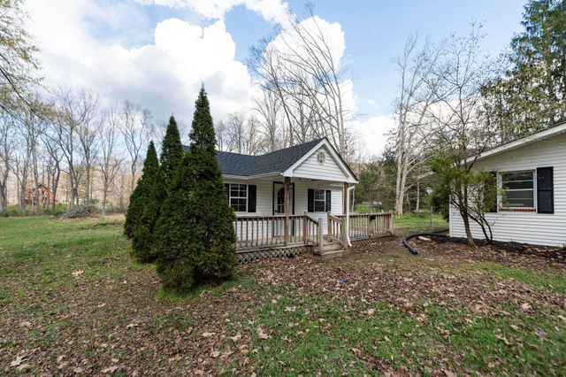 440 LAKE DR, Crimora, VA 24431