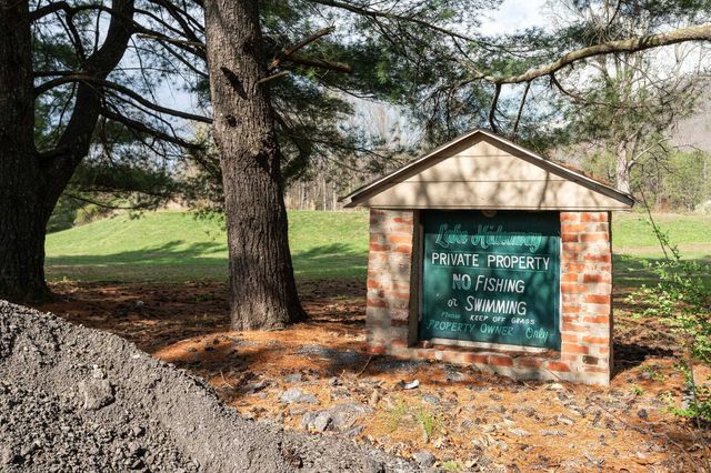 440 LAKE DR, Crimora, VA 24431