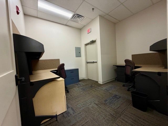 1550 Maple Avenue E, Lisle, IL 60532