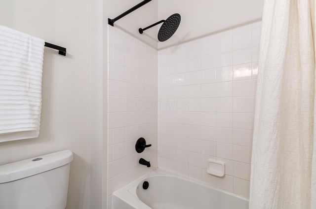 6932 Kinsale Lane, Powell, OH 43065