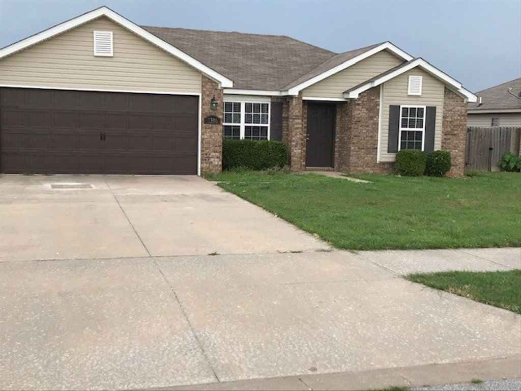 5306 SW Regent Road, Bentonville, AR 72713