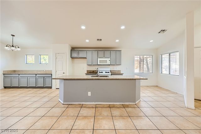 5737 Royal Sands Street, North Las Vegas, NV 89031