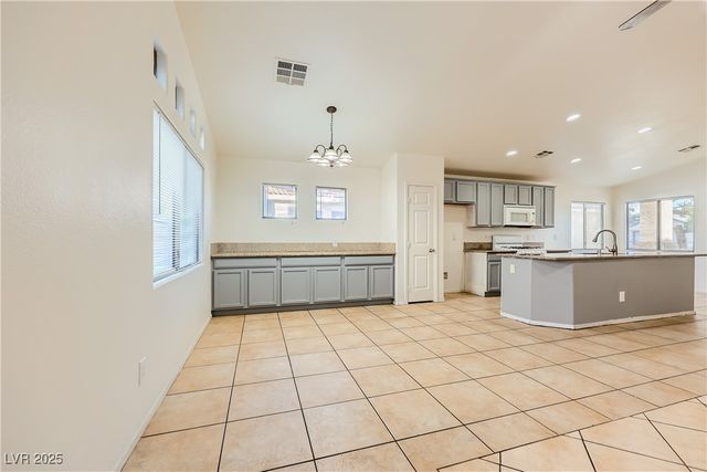 5737 Royal Sands Street, North Las Vegas, NV 89031