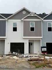 220 Crab Claw Spit Lane, Jacksonville, NC 28546