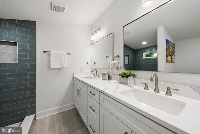 6932 CHESTNUT AVE, Falls Church, VA 22042