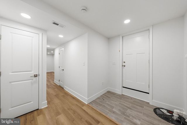6932 CHESTNUT AVE, Falls Church, VA 22042