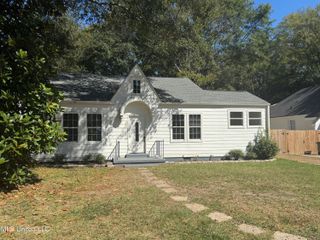 342 Iroquois Avenue, Jackson, MS 39206